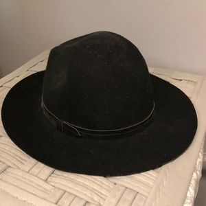 Steve Madden Black Hat